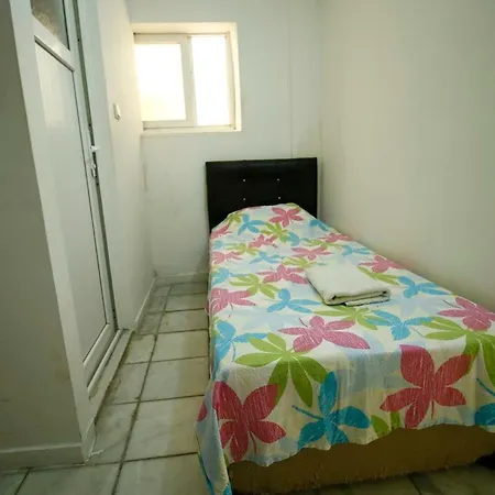 Apartment Mesut Apart